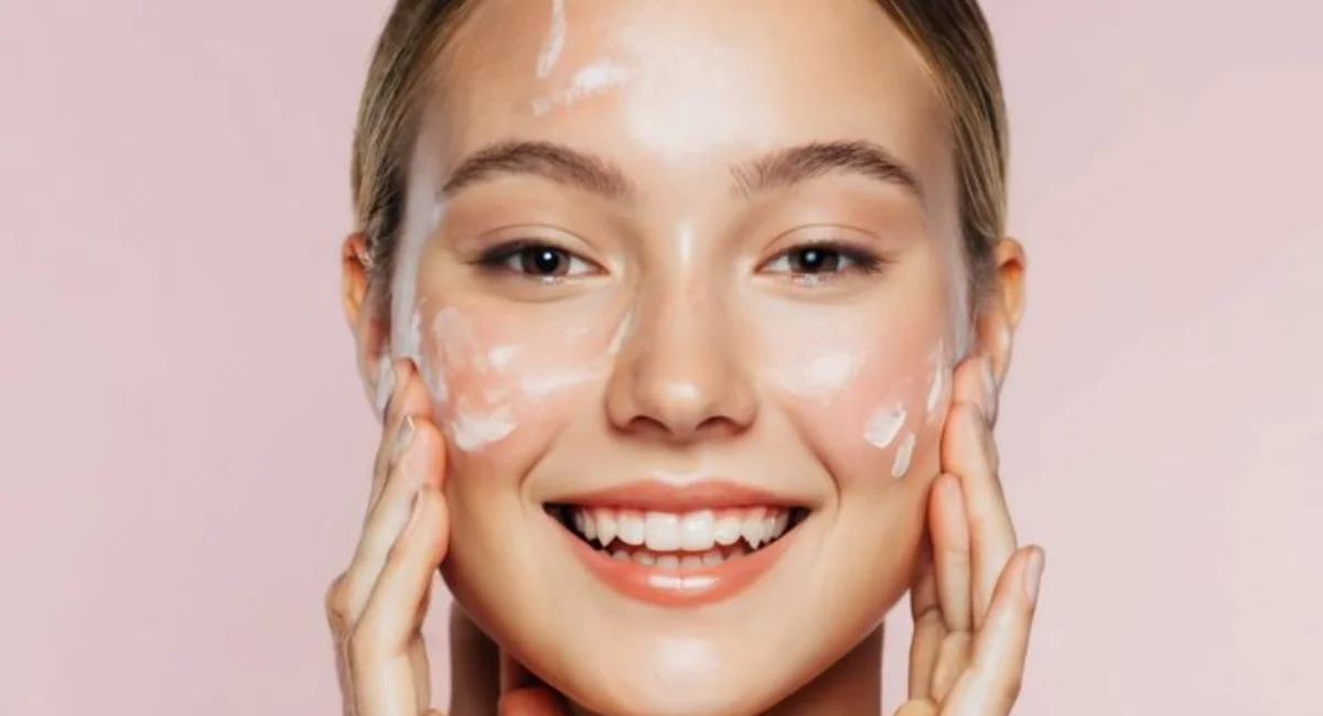 Hydrating Sheet Mask: The All-Guide to Get Beautiful, Plump, and Healthy Skin